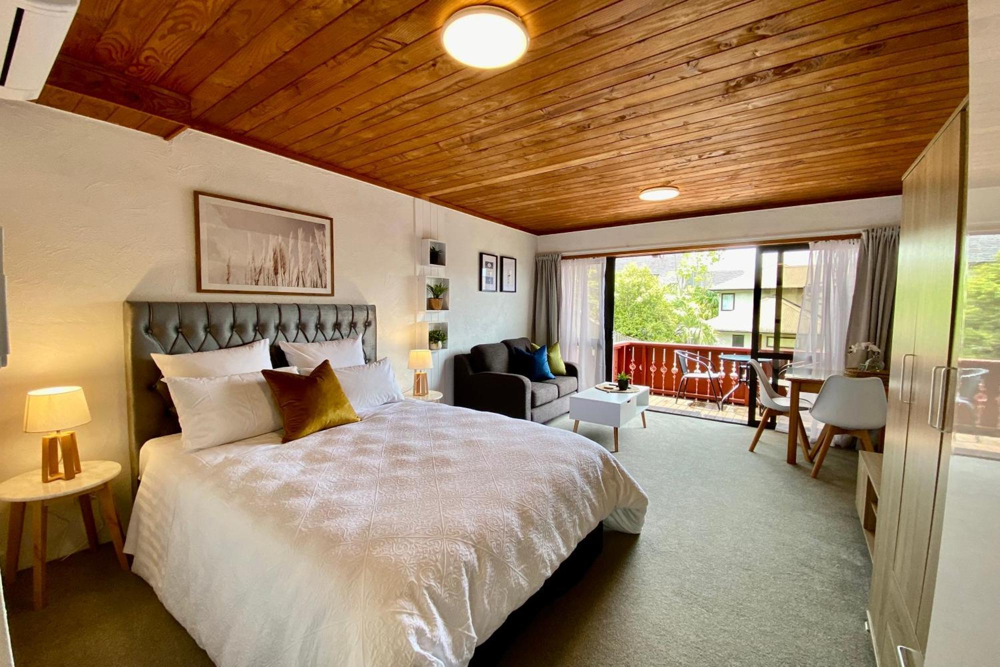 The Swiss Chalet Holiday Apartment 3, Bay Of Islands ไปเฮีย ภายนอก รูปภาพ